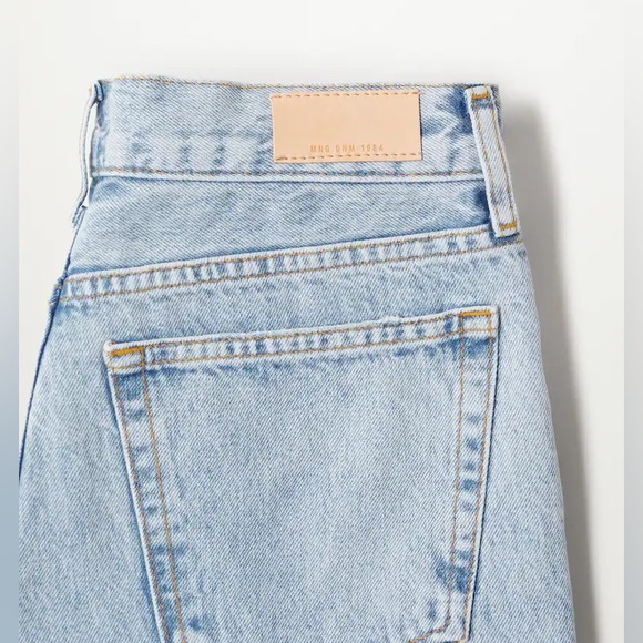 Straight Cut Denim Jeans - Picture 2 of 6